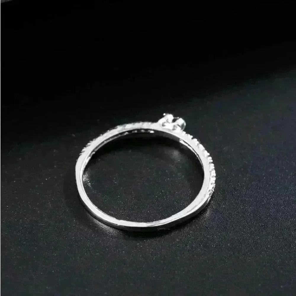 ⚠️Clearance Heart Cubic Zirconia Ring Silver (Many Sizes) - Picture 3 of 3